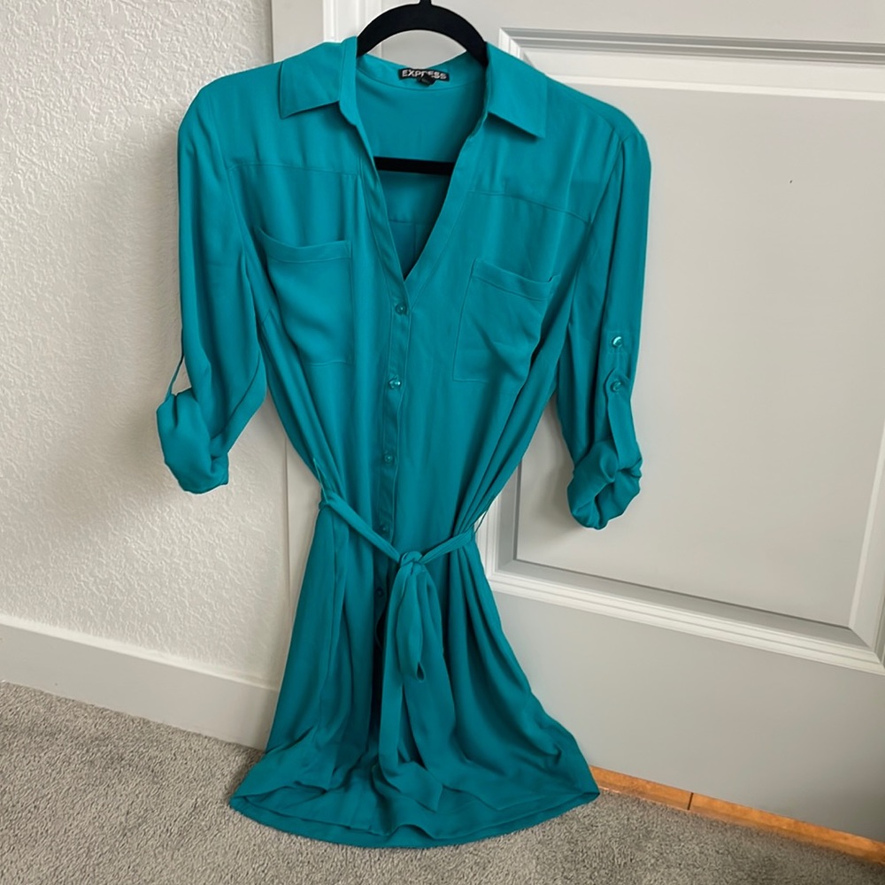 Express tie dress team size M medium